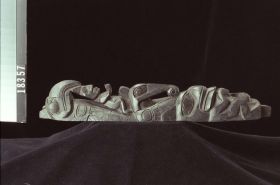 Image representing Pole, argillite.