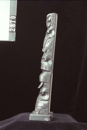 Image representing Pole, argillite.