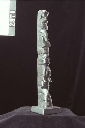 Image representing Pole, argillite.