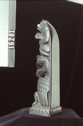 Image representing Pole, argillite.