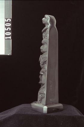 Image representing Pole, argillite.