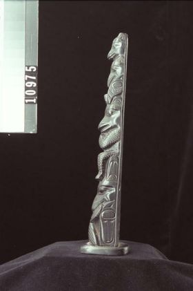 Image representing Pole, argillite.