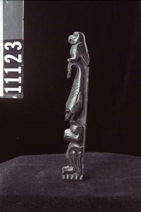 Image representing Pole, argillite.
