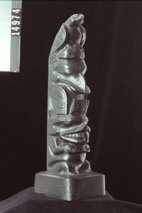 Image representing Pole, argillite.
