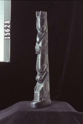 Image representing Pole, argillite.