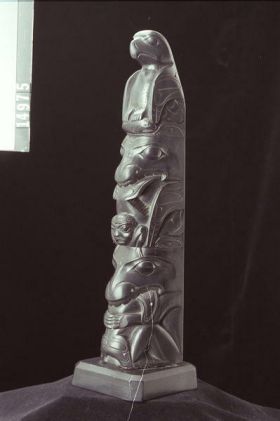 Image representing Pole, argillite.