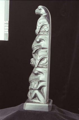 Image representing Pole, argillite.