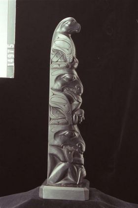 Image representing Pole, argillite.
