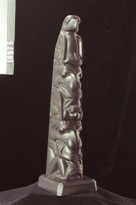 Image representing Pole, argillite.