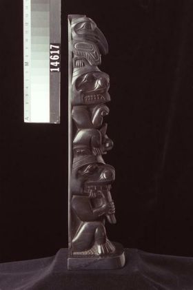 Image representing Pole, argillite.