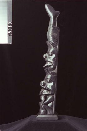 Image representing Pole, argillite.