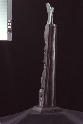 Image representing Pole, argillite.