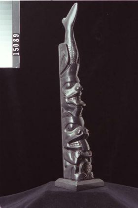 Image representing Pole, argillite.