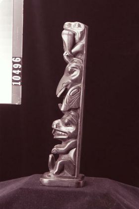 Image representing Pole, argillite.