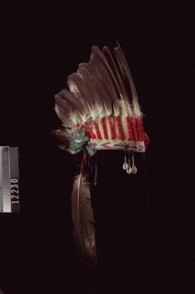 Image representing Headdress.