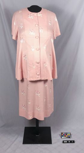 Image representing Suit, Maternity.