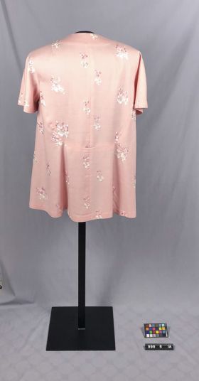 Image representing Suit, Maternity.